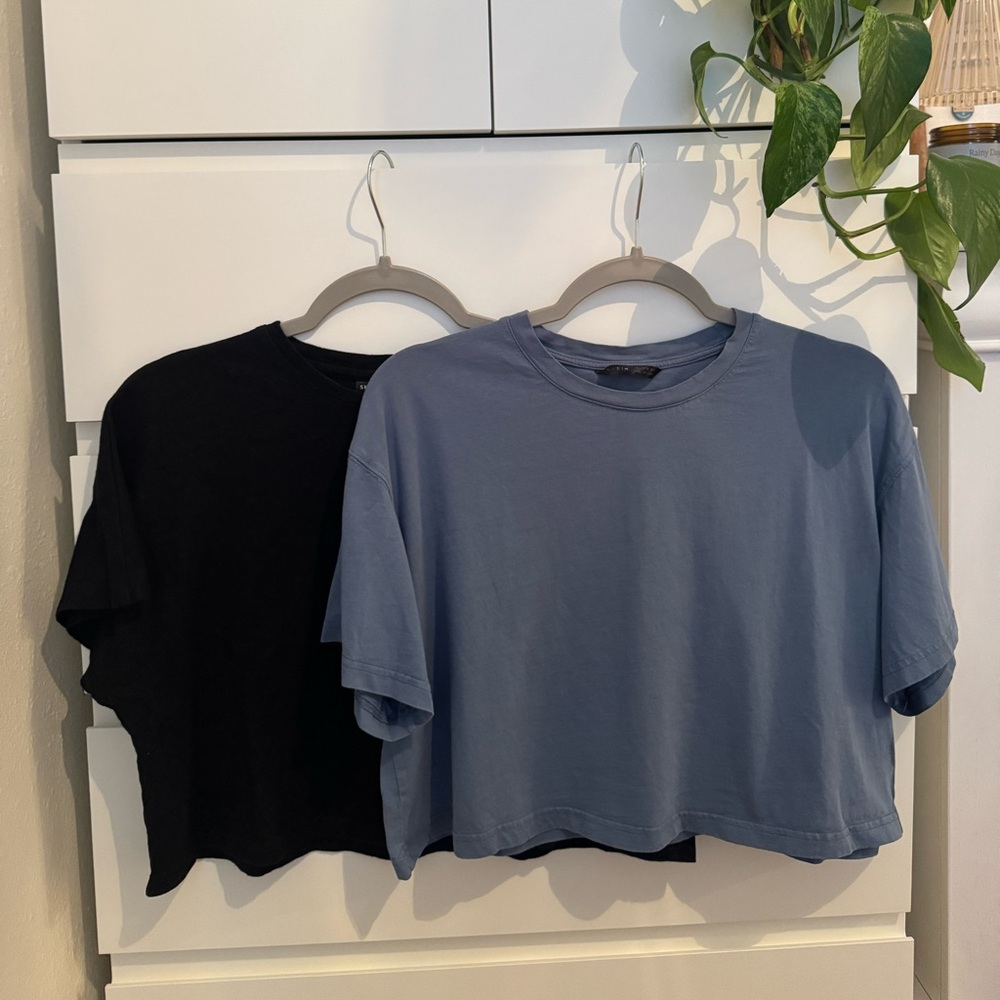 Lot black and steel blue cropped t shirt top size small